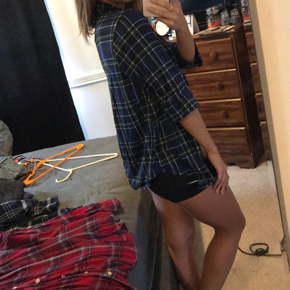 Flannel - Picture 2 of 5